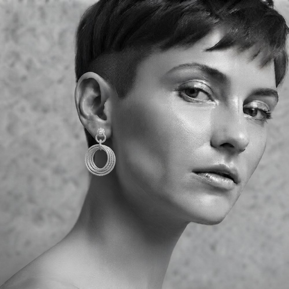 Alternative view of Boucles d'oreilles argent rhodié diana