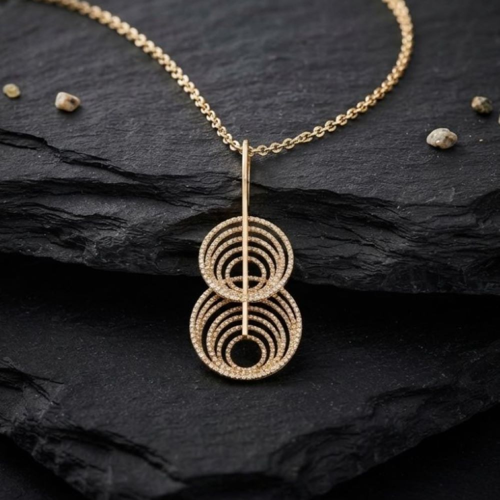 Alternative view of Collier Pendentif Cercles Entrelacés Doré en Argent 925 Finition Diamantée