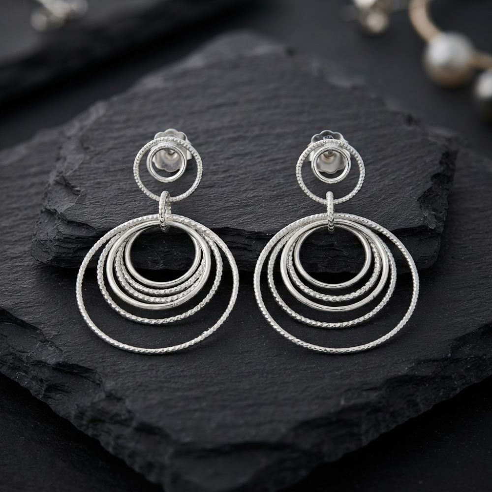 Alternative view of Boucles d'oreilles argent rhodié diamantées multi cercles