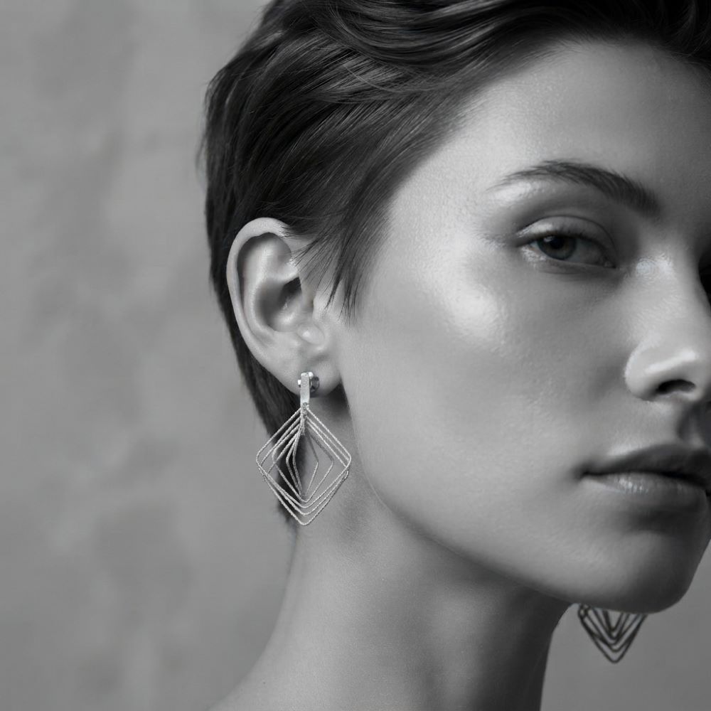 Alternative view of Boucles d'oreilles argent doré rhodié diamanté forme carré