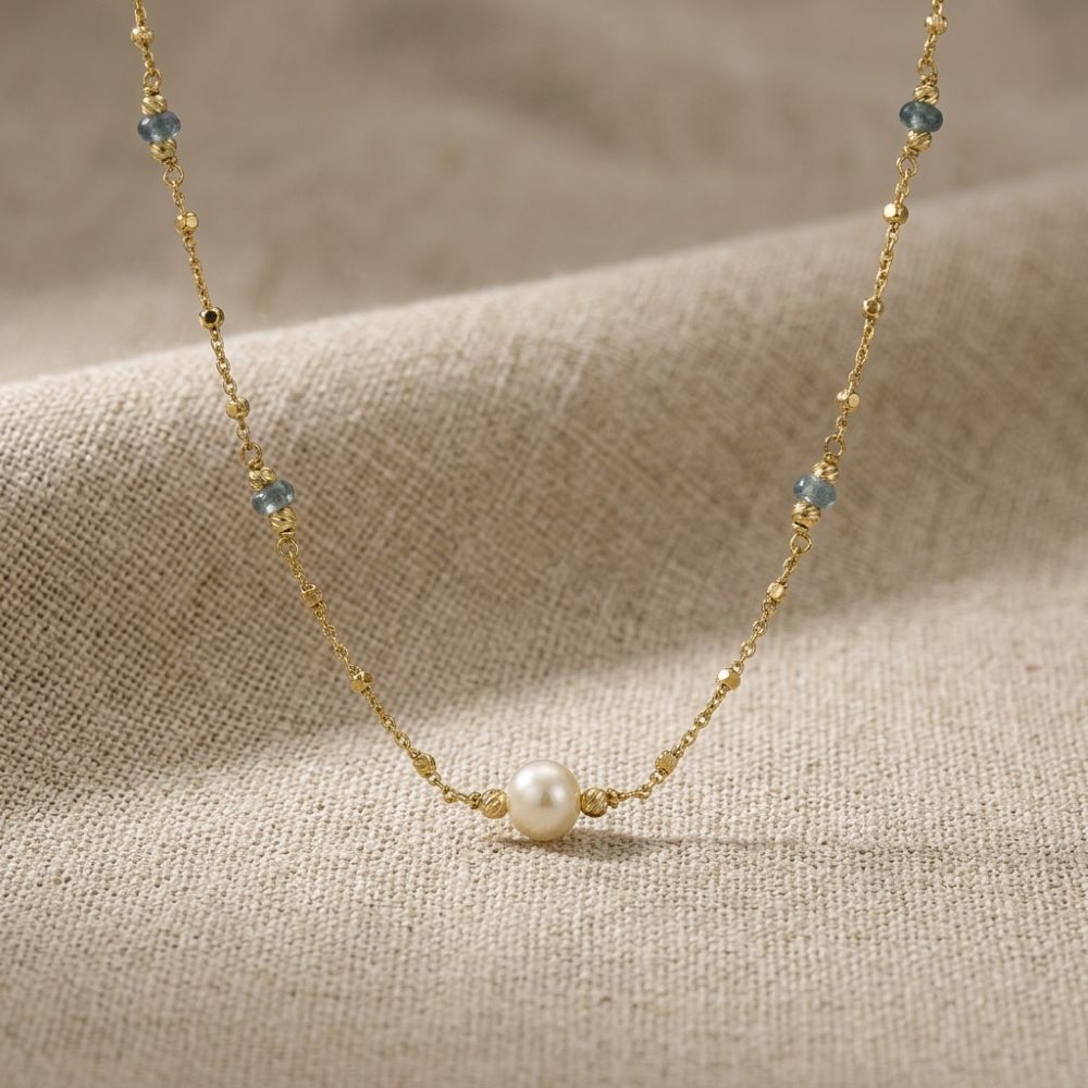 Alternative view of Collier argent doré pierres précieuses saphir véritable et perle naturelle blanche