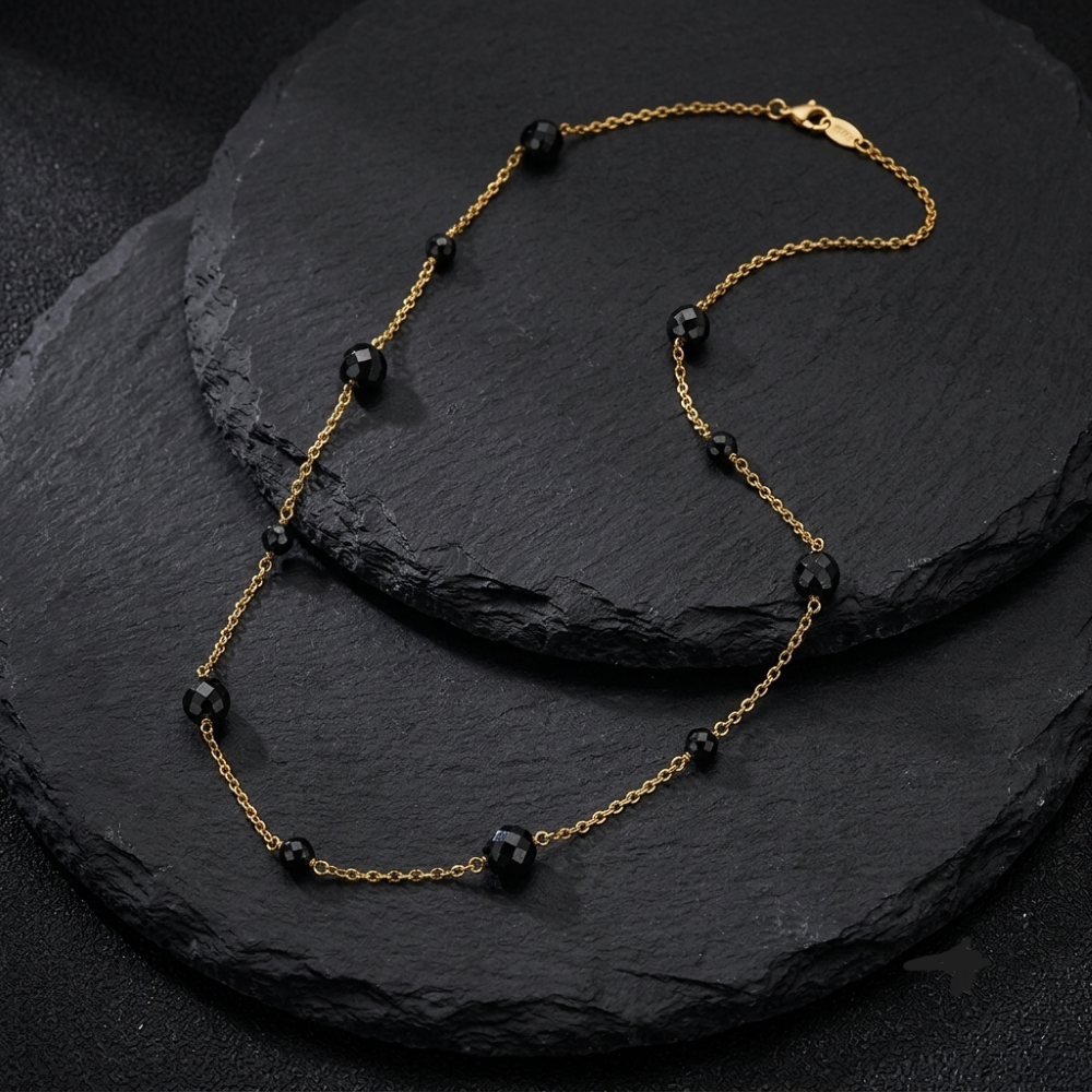Alternative view of Collier argent doré  perles facettés naturelles spinelle noir