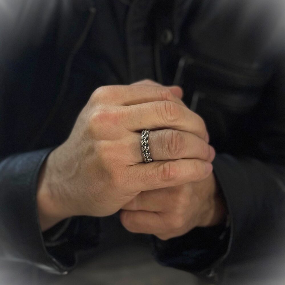 Alternative view of Alliance argent tête de mort pierre noire