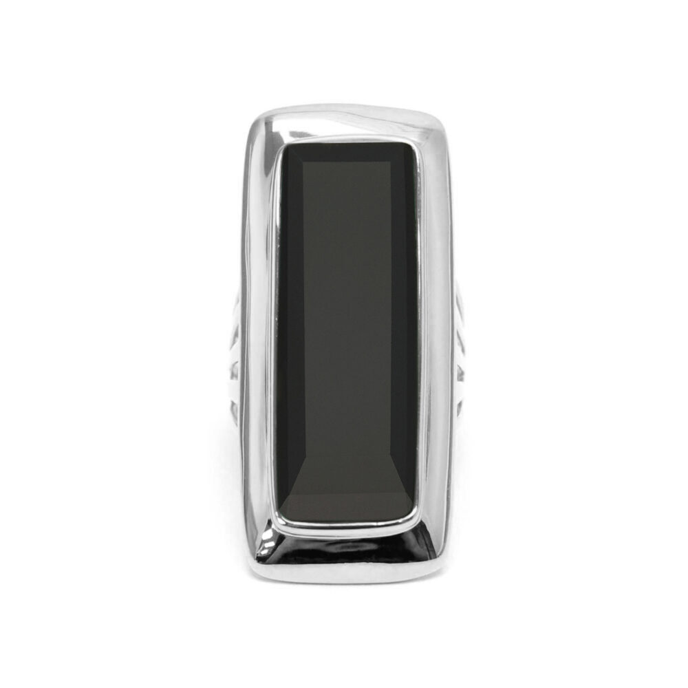 Bague à volume en argent rhodié longue en pierre naturelle spinelle noire