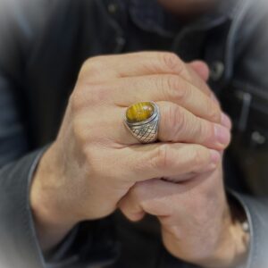 Bague homme œil de tigre asymétrique argent 7