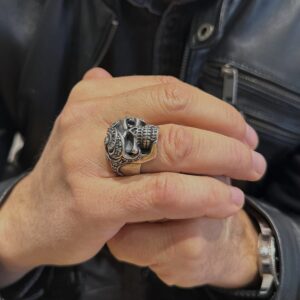 Bague homme tête de Mort Mahori argent 7