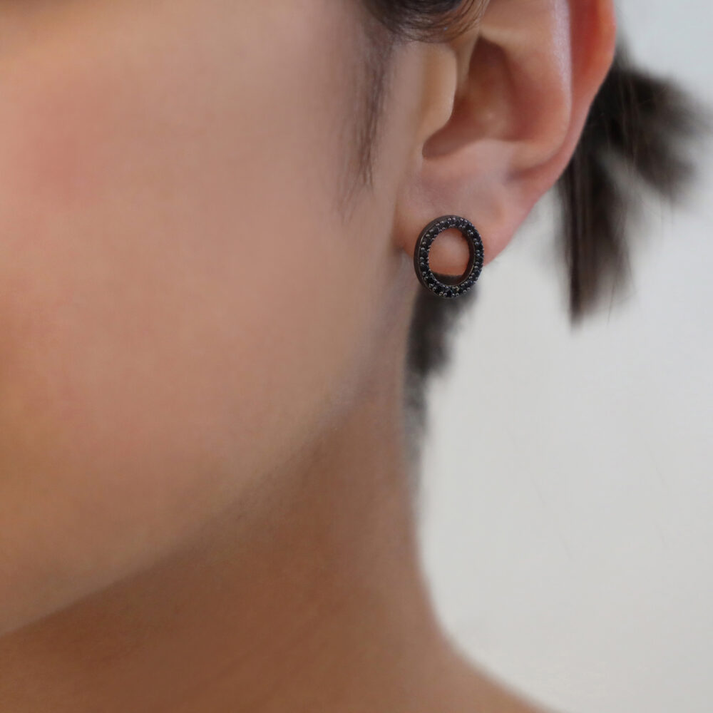 Boucles d'oreilles argent noir cercle de vie zirconium noir 3