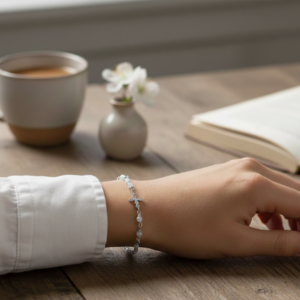 Bracelet argent rhodié croix zirconium blanc et pierres labradorite 4