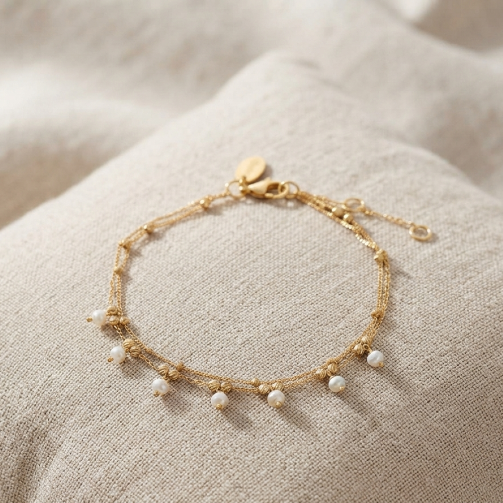 Alternative view of Bracelet argent doré doubles chaînes pampilles et perles blanches