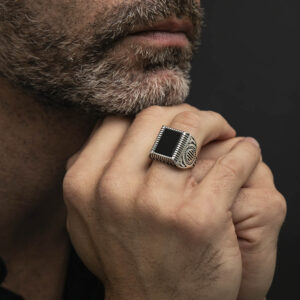 chevaliere-homme-argent-rock-love-oeil-de-tigre Chevalière homme argent rock love œil de tigre 6